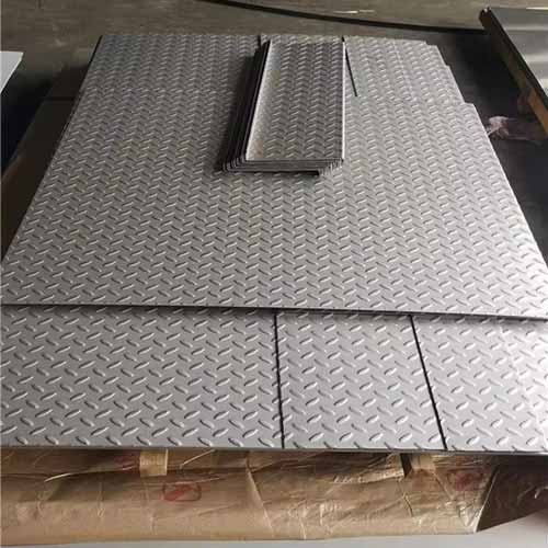 Factory Stock 2mm Hot Rolled Chequered Steel Plate A37 Carbon Steel Patterned Plate